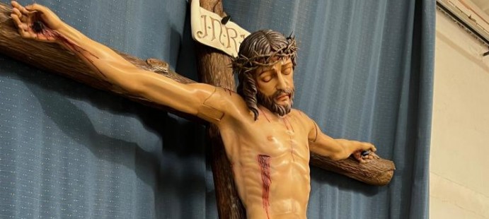 CRISTO CRUCIFICADO ARTICULADO. MAHÓN (MENORCA)-Cristo Crucificado con los brazos articulados para poder ser descendido.